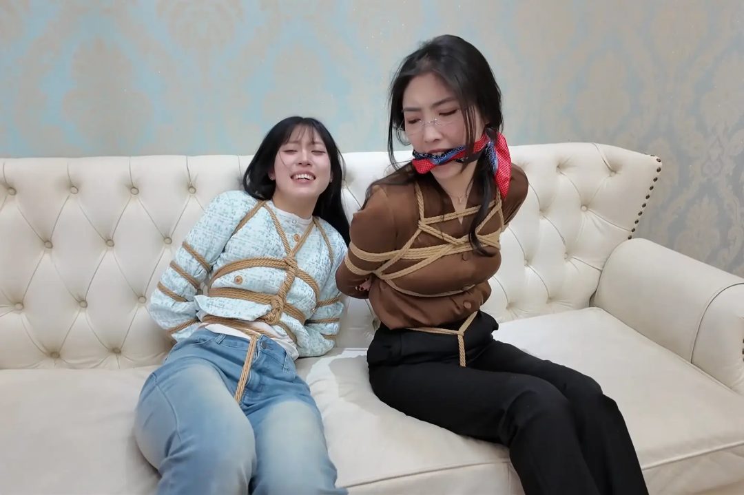 枫叶工作室原创定拍剧情—《母女劫难》2小时合集 小智 米粒 雨诺三位美女合作出演-16