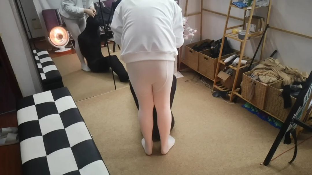 后手黑丝全包+红丝全包-3