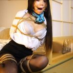 锐度主张-OL制服折腿缚