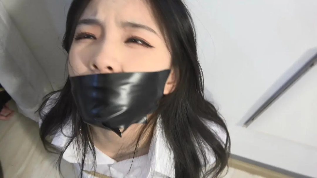 菜鸟刑讯师与美女怪盗02 菜鸟刑讯师不出所料的失败了-5