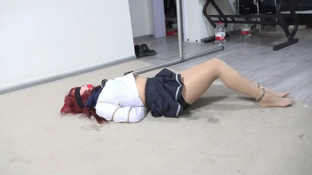 曼妮约拍 水手肉丝镣铐捆绑-6