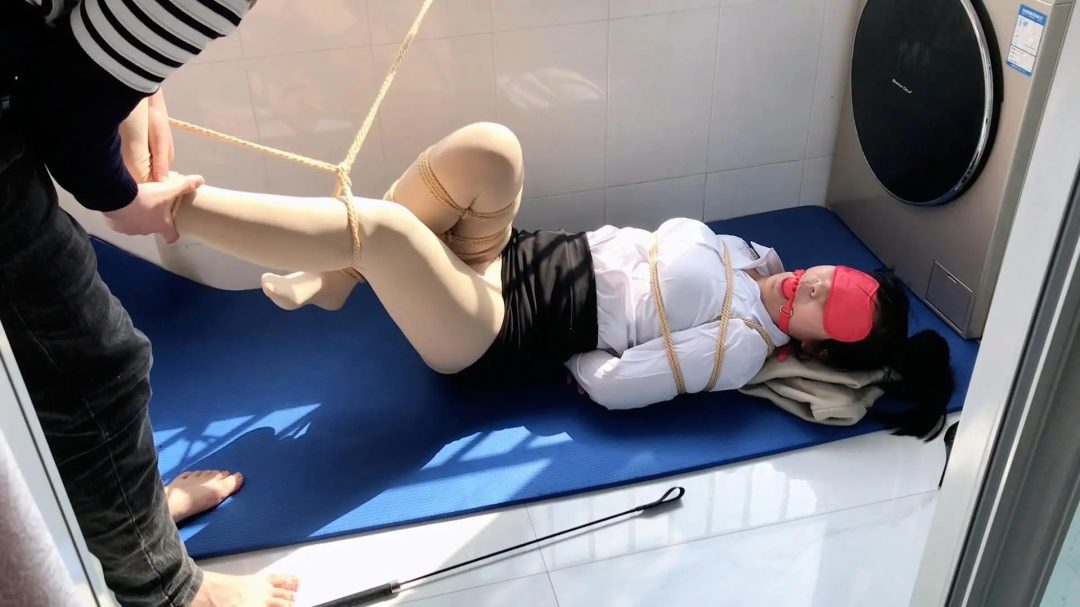 初次体验就被乱摸-3