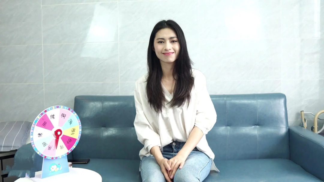 【重磅】澳门映画 超美脚趾霉霉女王处女足初开发-2