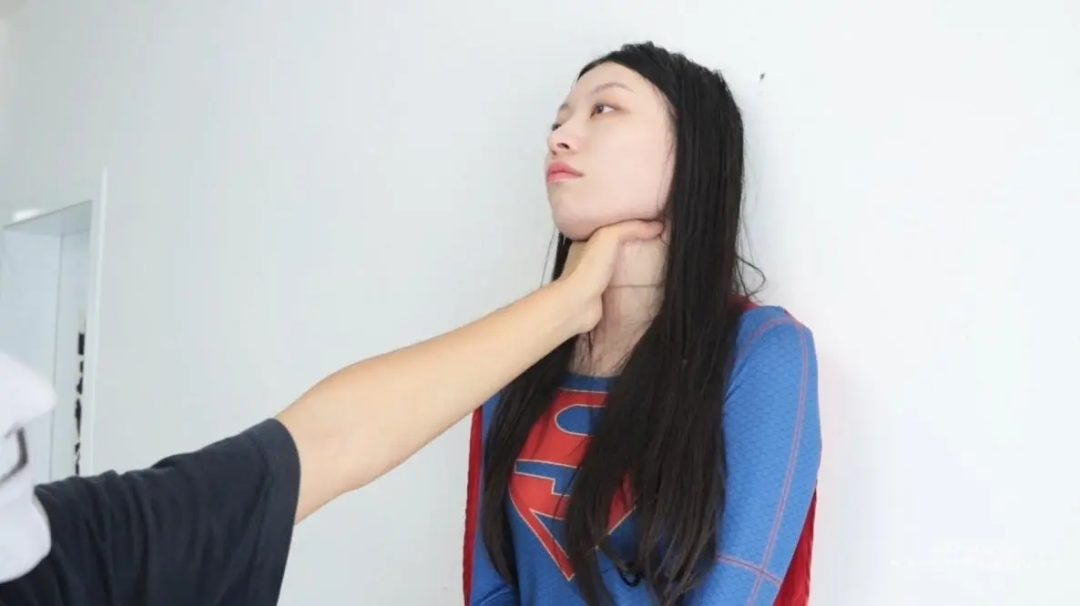 （得意客出品）女超人遇难-7