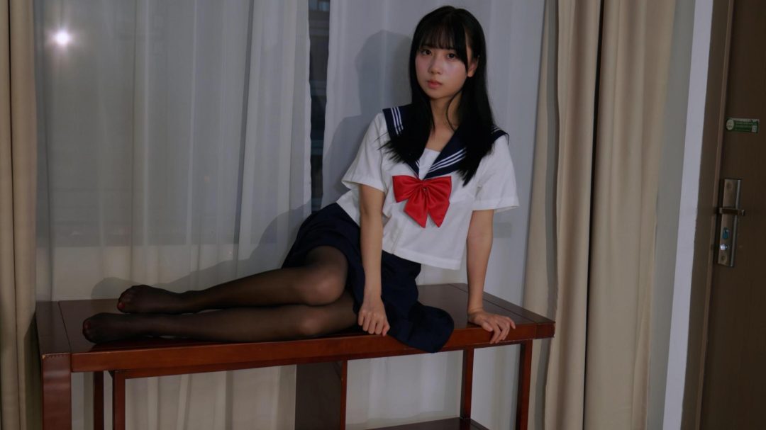 被捆绑的水手服少女-2