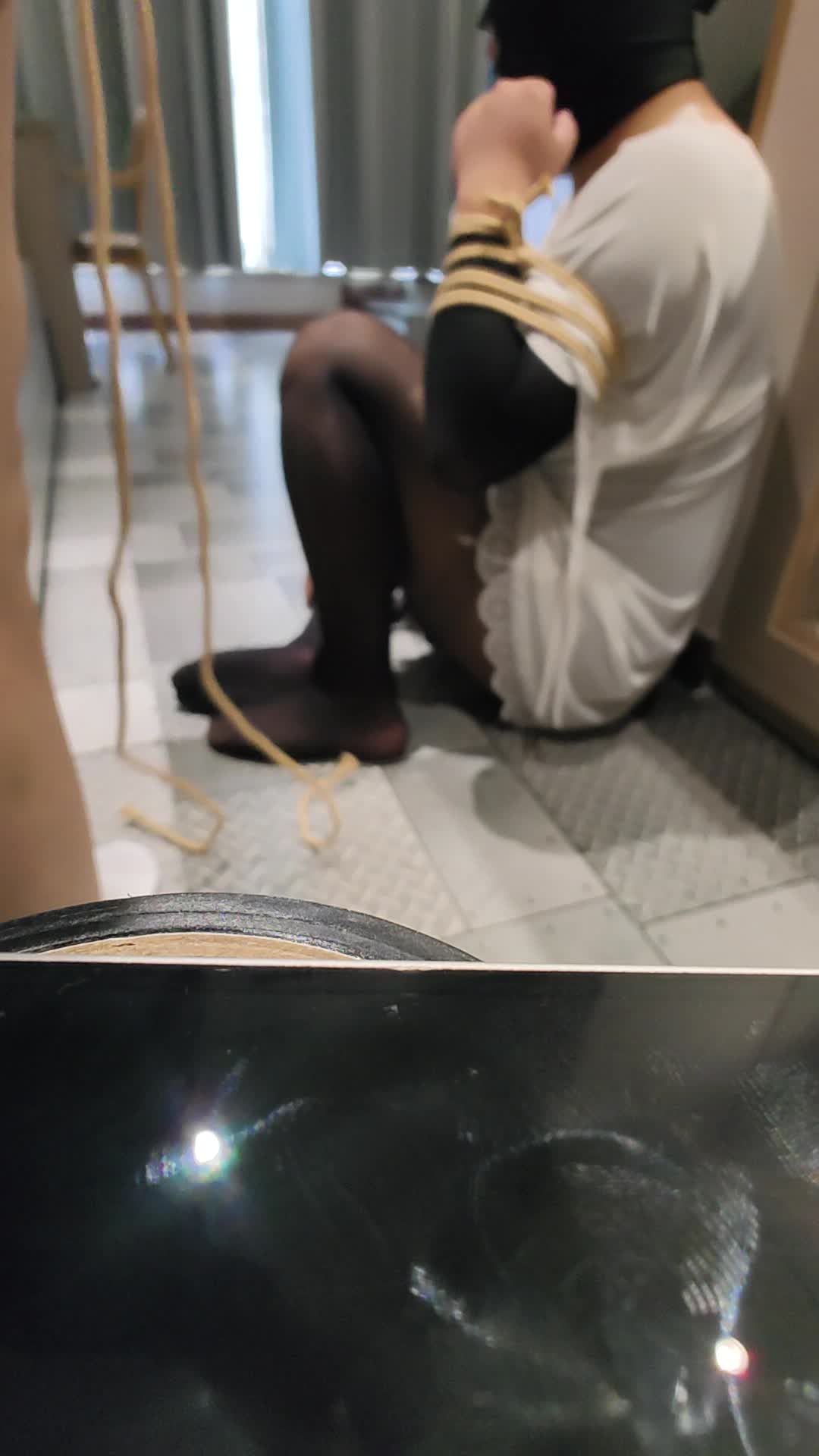 安妮女王捆绑伪娘狗-3