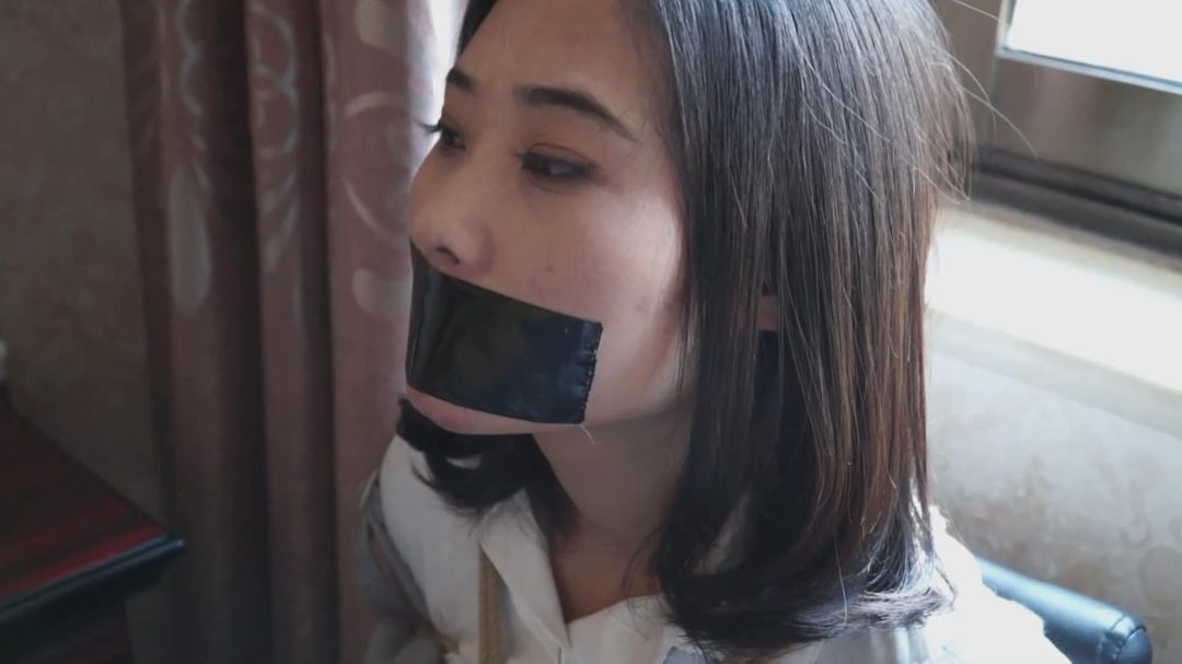 逍遥定拍130分钟剧情大片《换换游戏合集》讲述捆绑换妻蒙眼堵嘴的故事，邢嘉妮与高娃联袂出演-14