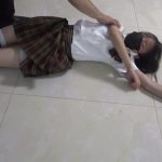 【琳媚】【沐沐】定拍枪战少女 jk妹的对决 炮火连天惊天动地的场面 媚儿中枪被绑 沐沐羞辱媚儿遭到反制