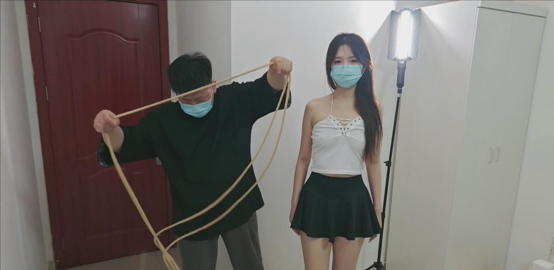 新模特大长腿 调教 真空 打屁股-1