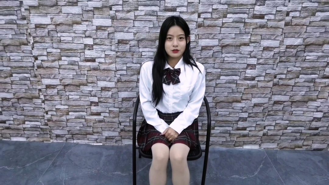 Jk少女希希希希丝袜堵嘴全身紧缚逃脱讲解与感受....-1