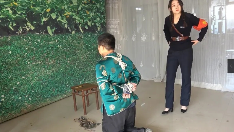 梦圆影视 三少女审问恶少-11