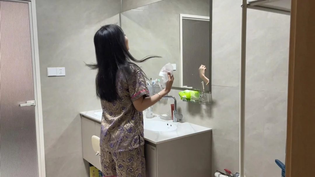 DID剧情片《租房有风险》（上）恩可主演，单身女孩惨遭看房者入室捆绑监禁折磨！-2
