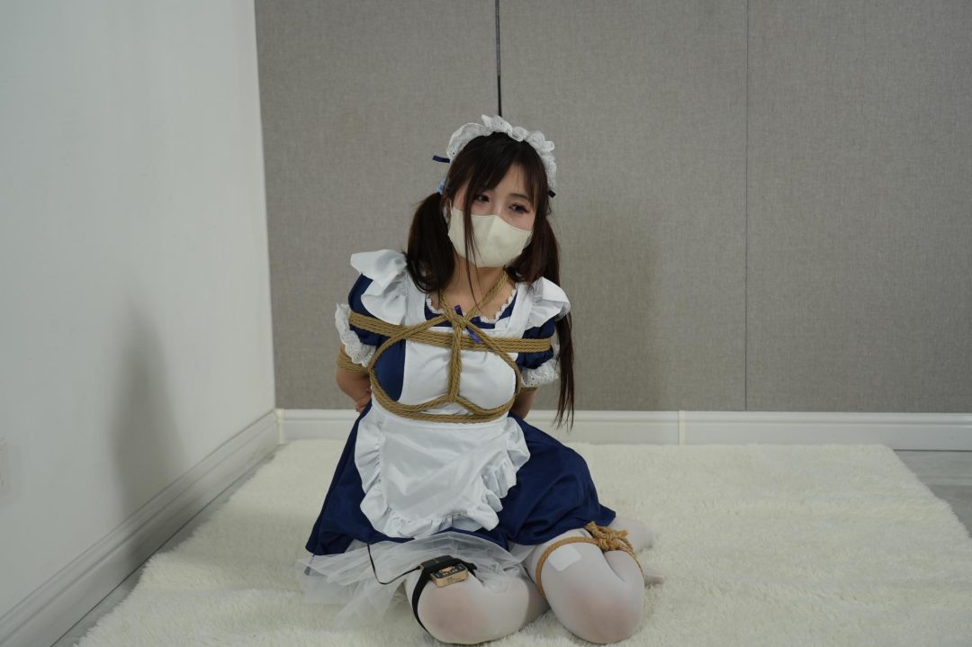 【希希】铁链与额头碰撞声很悦耳，但美女的呻吟声更让人兴奋不已【日式+折腿缚+郊狼3.0】【女仆装】-2