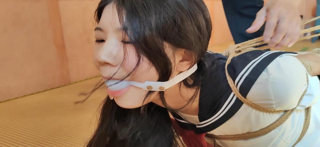 舞蹈生柔柔，大号口球《欧式直臂超紧驷马放置奔溃》嘴里塞了个大号的口球放置奔溃，房间能听到痛苦的挣吟-9