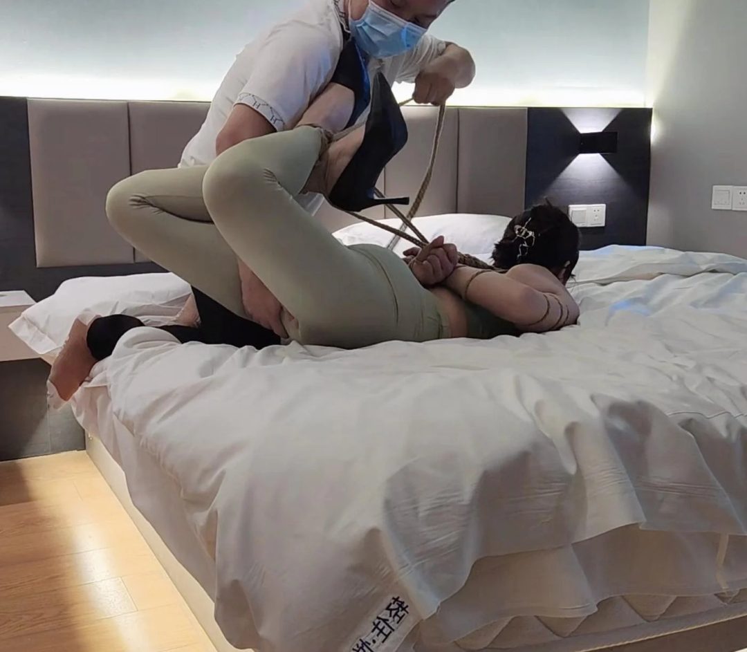 平面模特小玉瑜伽服套装开发体验驷马口球鞭打sp牵引跪下-10