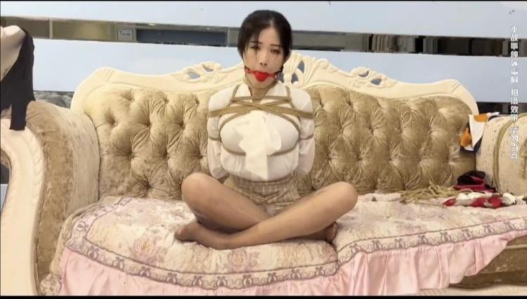 甜美原声演出！小姐姐为你讲解遇到束缚自救指南，全程高能，花式道具丰富，中文字幕，还有精彩的访谈环节！-9