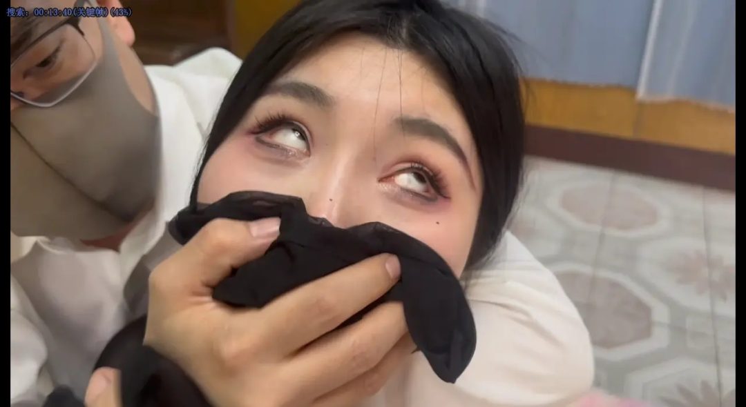 【云雀定拍】吴晗遭快递员迷晕捆绑-2