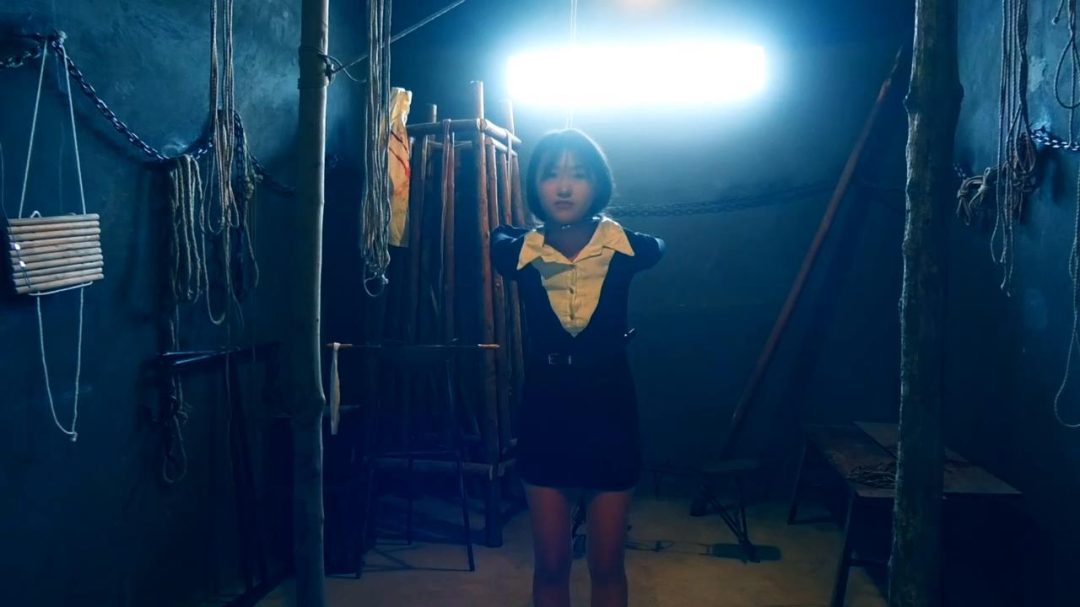 女囚大片《特殊的摄影》 完整版-5