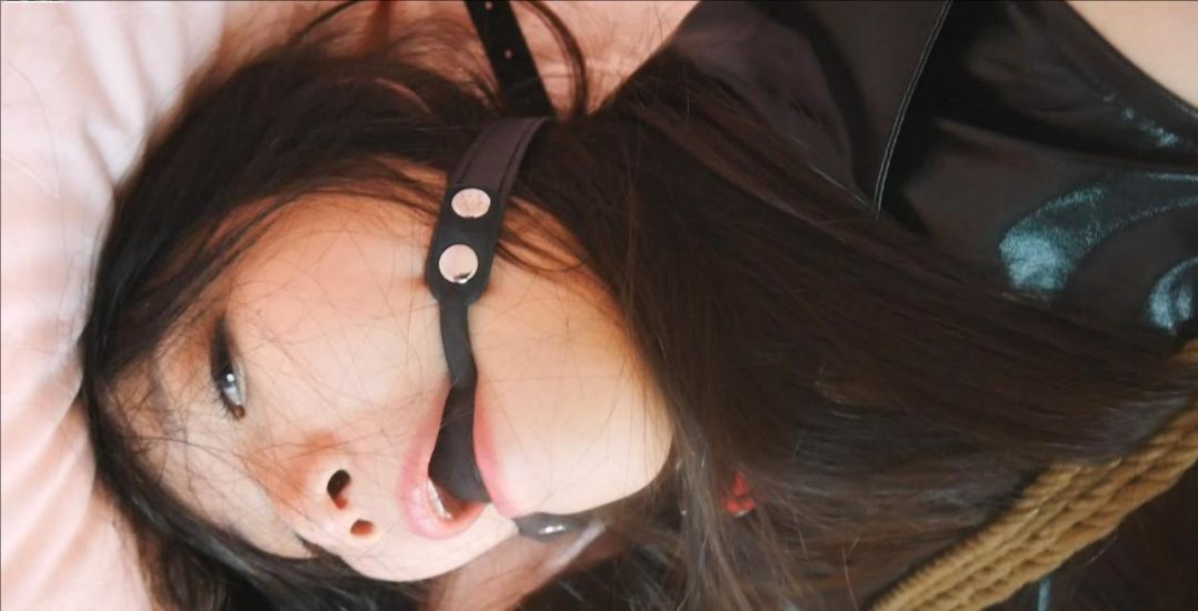 猎美工作室 女怪盗02，身陷囹圄会议童年轶事。学生装捆绑凌辱-8