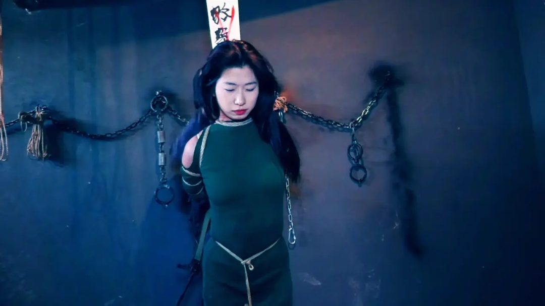 四集法制连续剧《绞刑之下的死囚 》 第四集 两个美女被判处了死刑，被双双执行绞刑-4