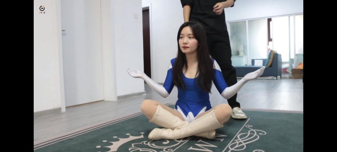 [得意客精品订拍]被奴隶的女超人全 定身 鞭打 电击 椅子缚 团缚-4