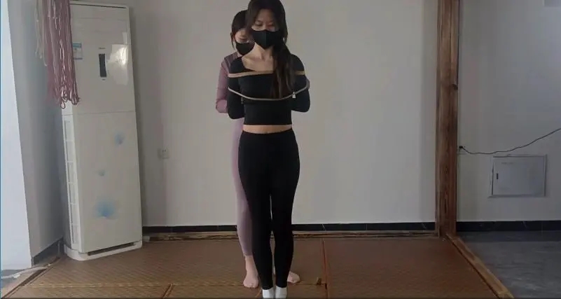 瑜伽服股绳（SP.股绳。吊缚。双女。新模特）-4