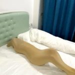 小姐姐肉色丝袜睡袋全包