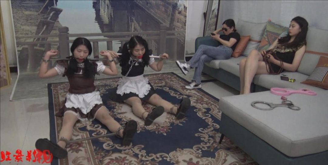 《女王的女仆M》第一集 女王和女王的M开始正式调教抓来的女M接受训练-5