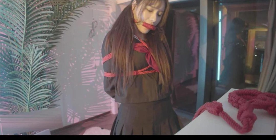 JK绳缚 调教JK制服女友后手绑缚-6