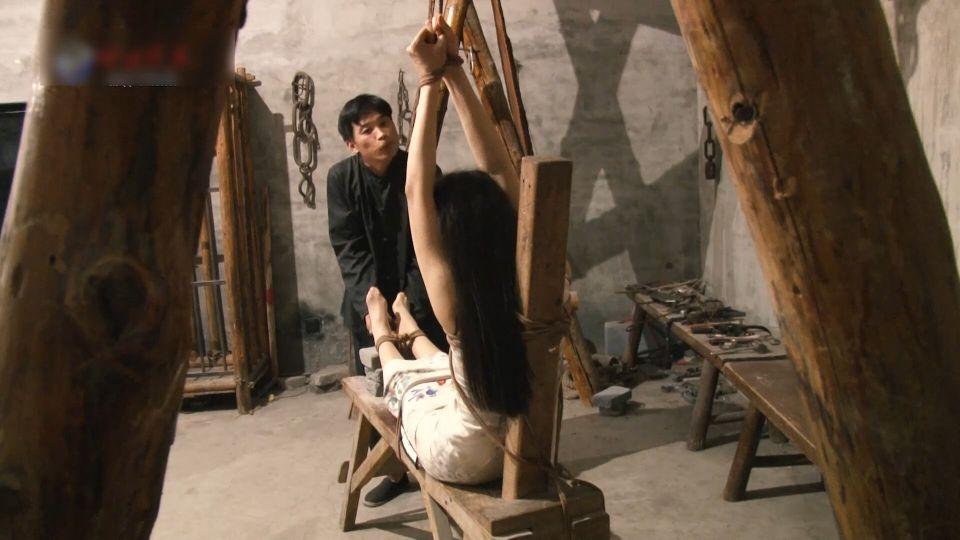 怀旧影视云雀痒刑-4