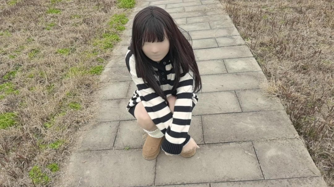 景区打卡拍照留恋 趁着年轻 多拍一点留着以后老了看/偷笑-10