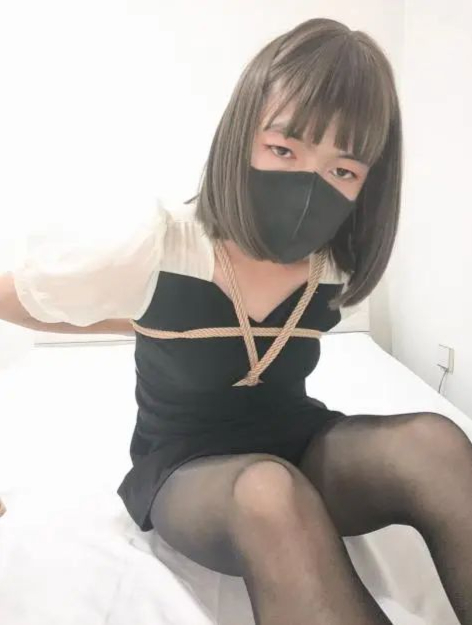 伪娘黑丝连衣裙龟甲缚自缚解缚-4