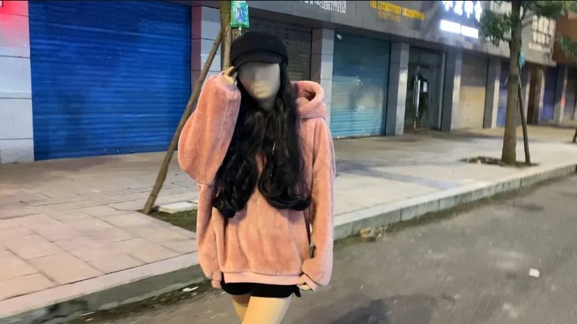 腿部穿入zentai饭后小步，说好的只是散散步，你为什么带这个出门=。-4