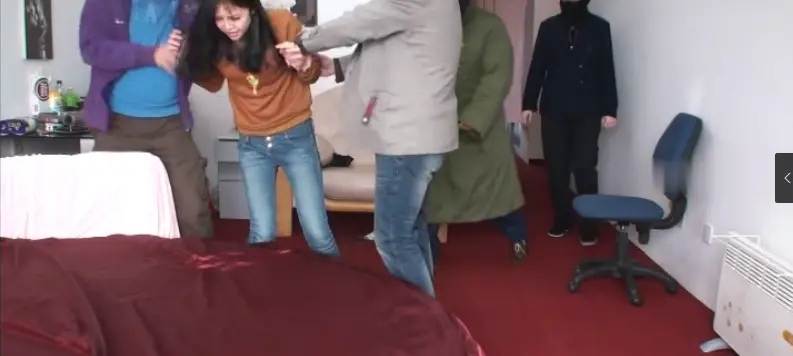 老梦视觉 白袜金金-1