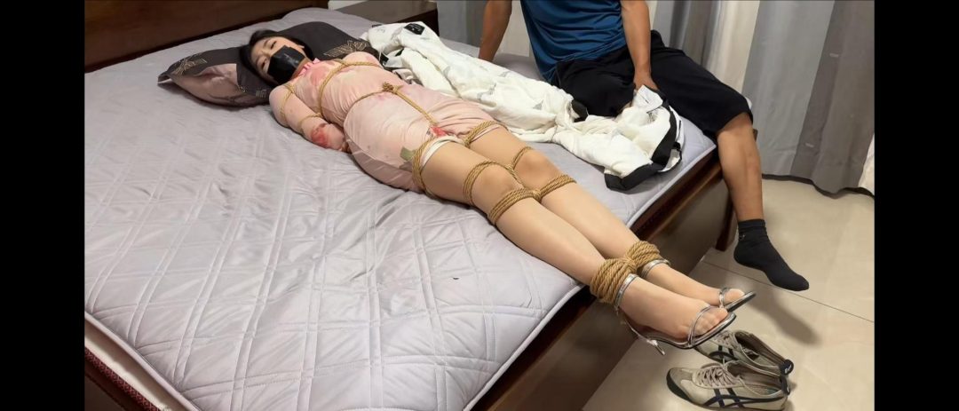 金宝工作室 《捆绑逃脱赌局》-3