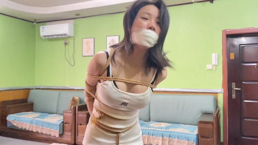 云雀定拍《柳洋之外星人的实验》,丝袜堵嘴、极限挑战、全包惩罚-9 云雀定拍《柳洋之外星人的实验》,丝袜堵嘴、极限挑战、全包惩罚-9