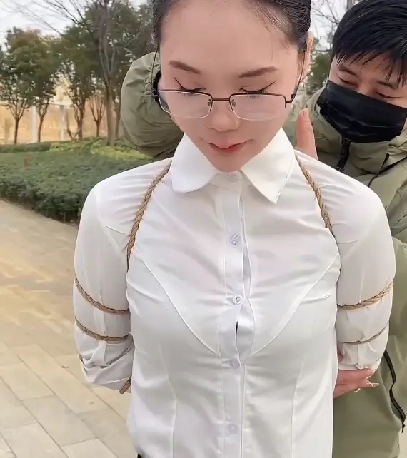 高挑气质女白领定排-7