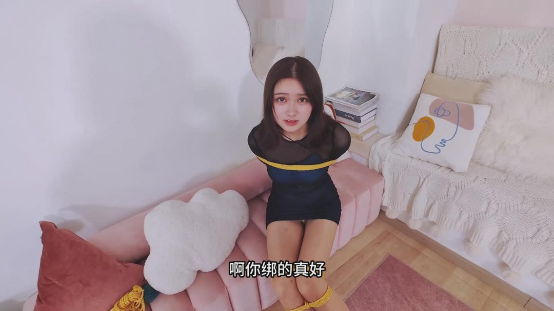红鲤鱼作品《第一人称注孤生系列01：手机和女友》，震惊！美丽女子让男友把自己绑起来并蒙眼封嘴，好玩一些刺激的游戏，可谁知道男友居然干出来这种事...-6