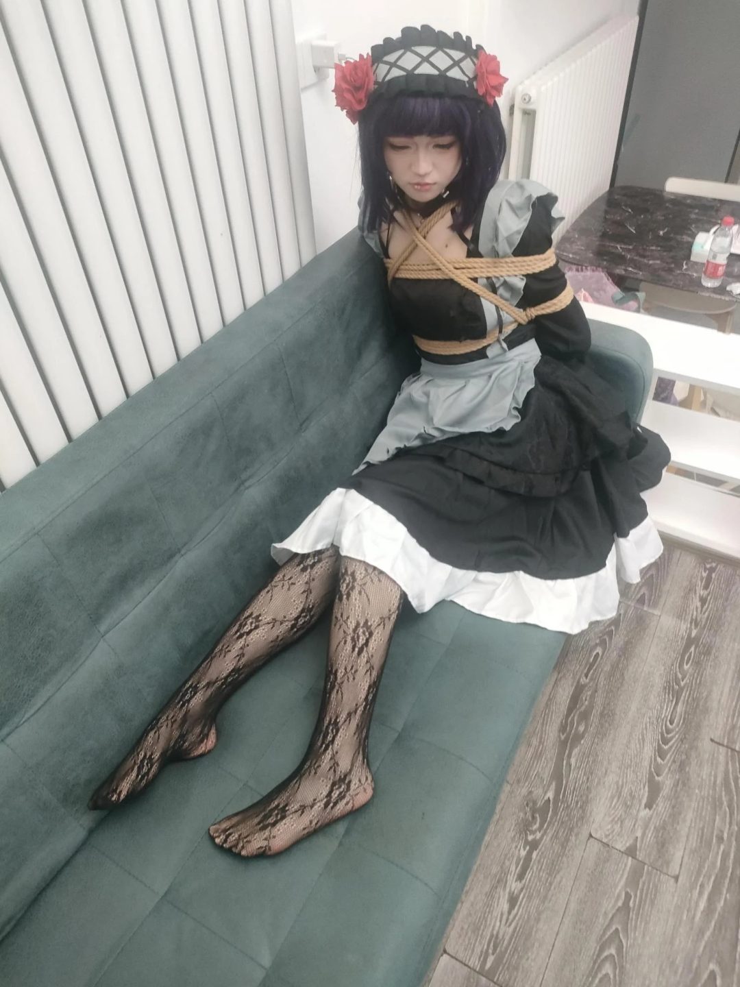 《黑江雫cos女仆调教记》-高抬腿极限紧缚+M羞耻开腿+黑丝袜tk挠脚心+项圈狗链+家具捆绑一体化放置放倒+趴床抽打+解开过程+吊缚吊哭等等-6 《黑江雫cos女仆调教记》-高抬腿极限紧缚+M羞耻开腿+黑丝袜tk挠脚心+项圈狗链+家具捆绑一体化放置放倒+趴床抽打+解开过程+吊缚吊哭等等-6