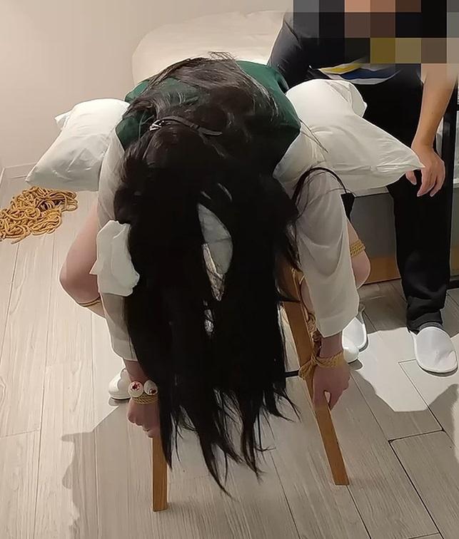 [cosplay]药指 伪娘椅上趴缚固定 驷马堵嘴 TK-3