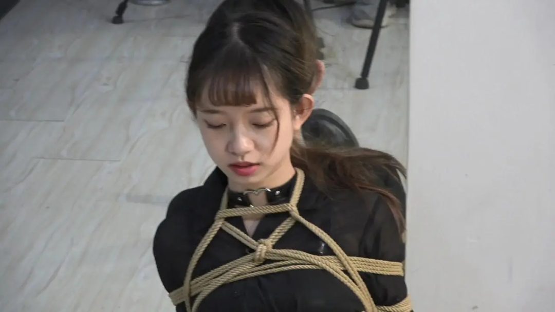 菜鸟刑讯师与美女怪盗01 菜鸟刑讯师小狐狸刚出道便接到大单-4 菜鸟刑讯师与美女怪盗01 菜鸟刑讯师小狐狸刚出道便接到大单-4