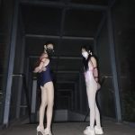 梦婷&霜喵 姐妹双人泳衣捆绑公园夜出，御姐与萝莉，也是梦婷首次外出视频，结束了还要绑着回家