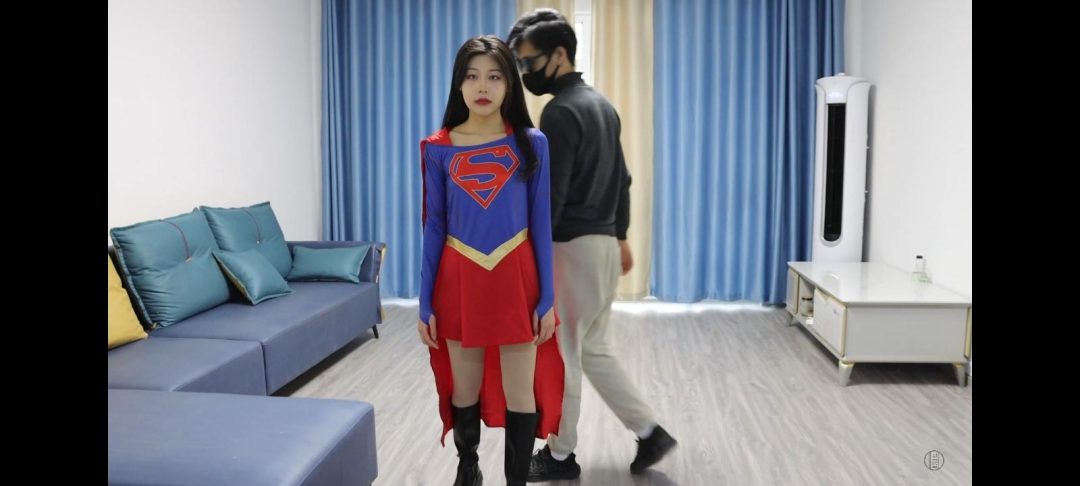 被抓的女超人-2