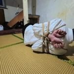 后手缚并腿ol制服挣扎