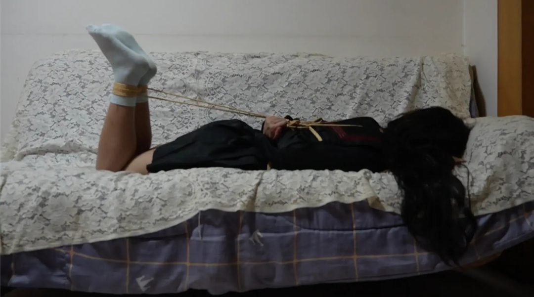 小姐姐体验并腿紧缚、日式、jk、驷马放置-1