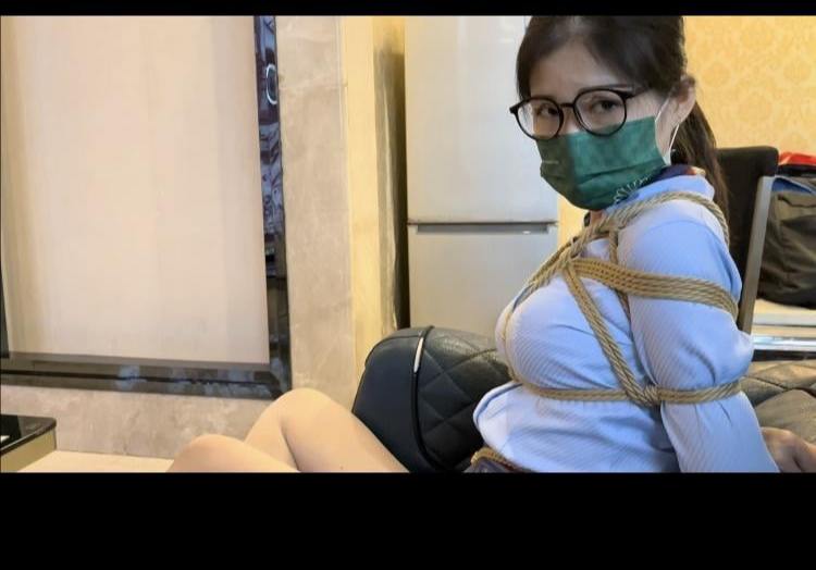 美女下班后的游戏-5