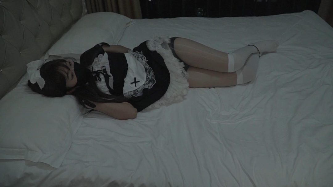 学生女仆拍摄，一边捆绑强制一边聊聊私生活-6