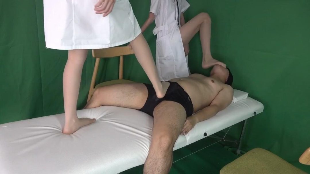 【南国原创】护士花花和潘婷发现病人是仇人，丝袜脚脚责，美脚摩擦！-6
