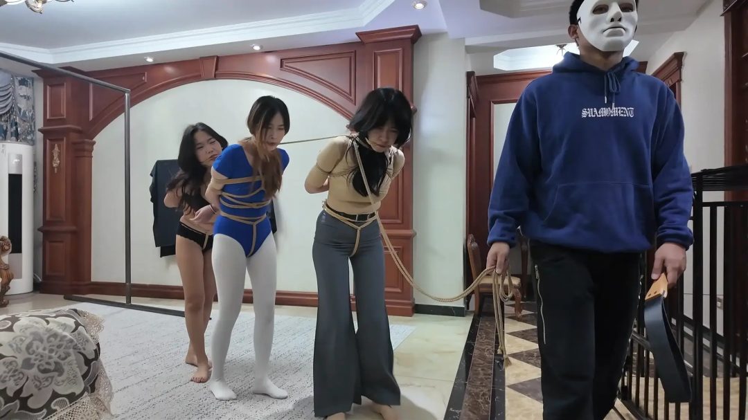 枫叶工作室原创定拍剧情片—《魅影危机：艳缚行动》第4集 完结篇 米粒色诱成功脱身 被神秘人再次擒获-12