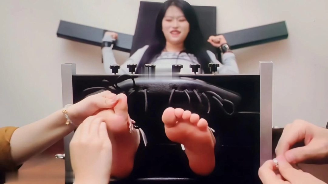 推特大王 双女主小黑和小灰-1